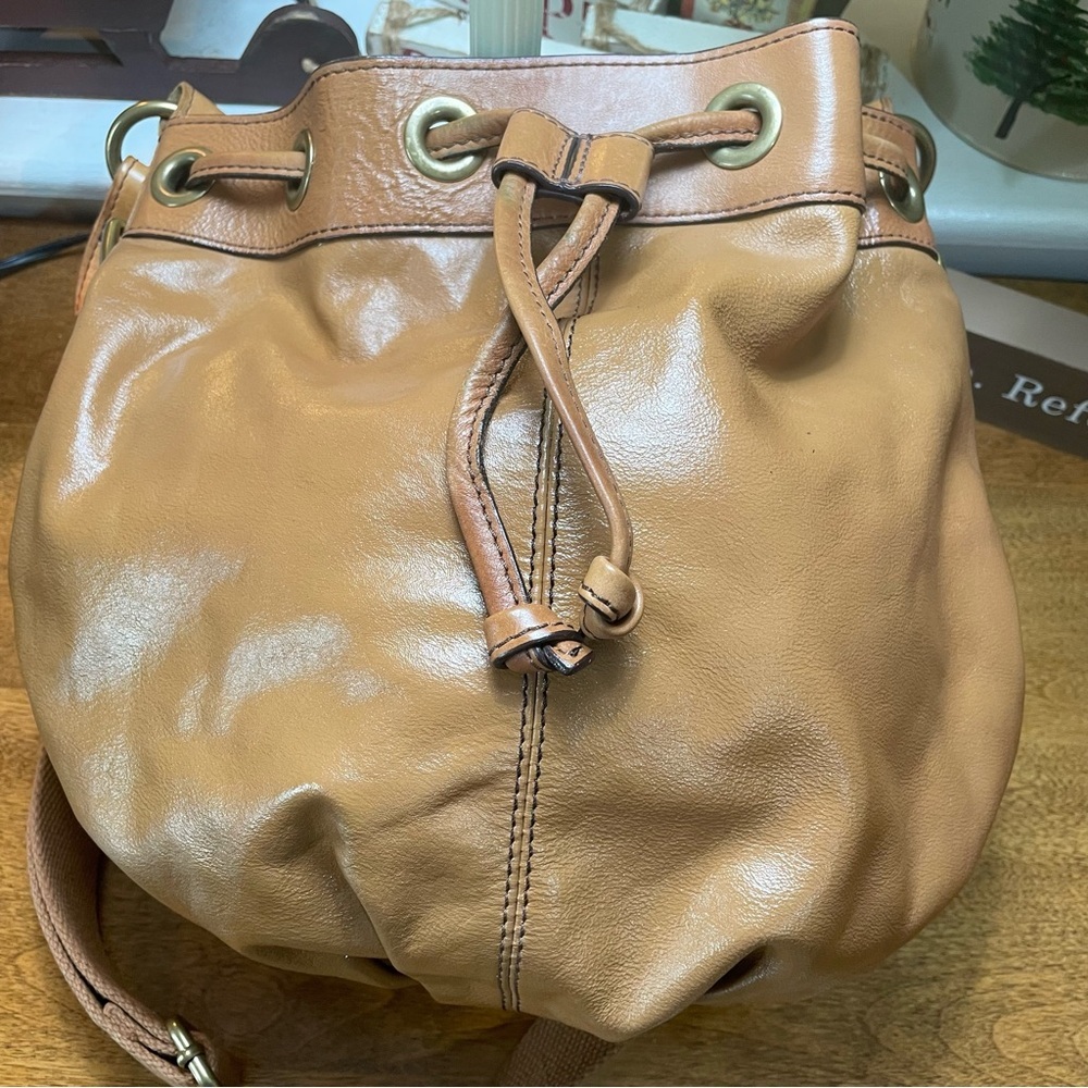 Fossil leather bucket bag